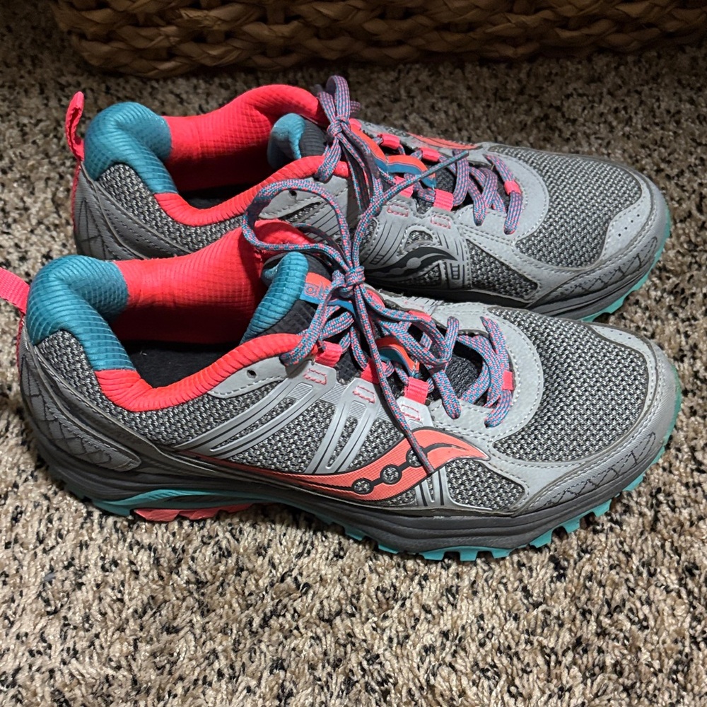 Saucony Gray Coral Teal Women's Trail Running Shoes